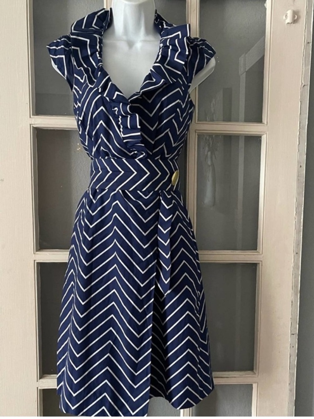 Elizabeth McKay navy and white Striped Wrap Dress. Silk and cotton size 0